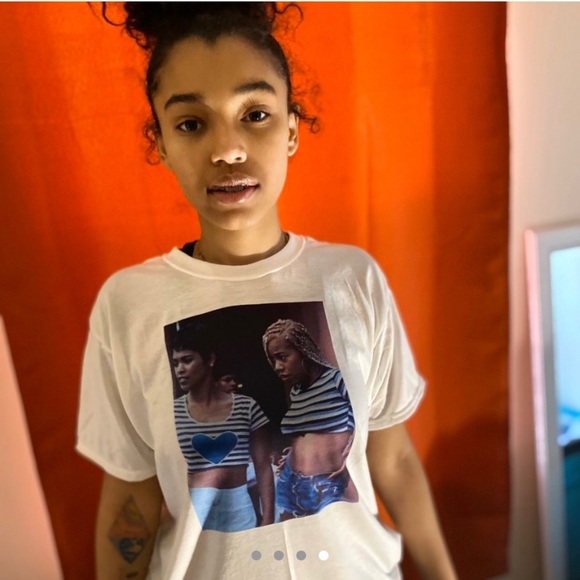 FRIDAY graphic tee. - Picture 5 of 5